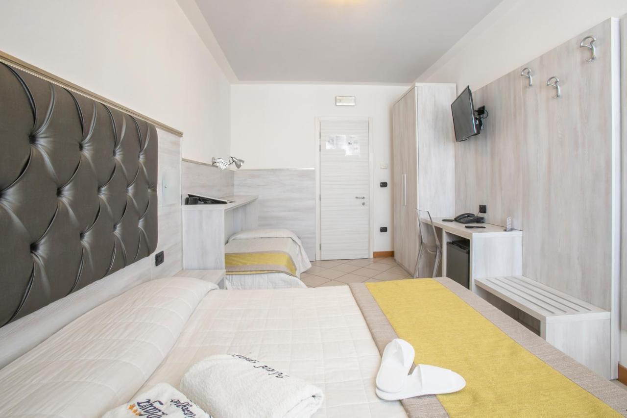 Hotel Playa ヴィアレッジョ エクステリア 写真
