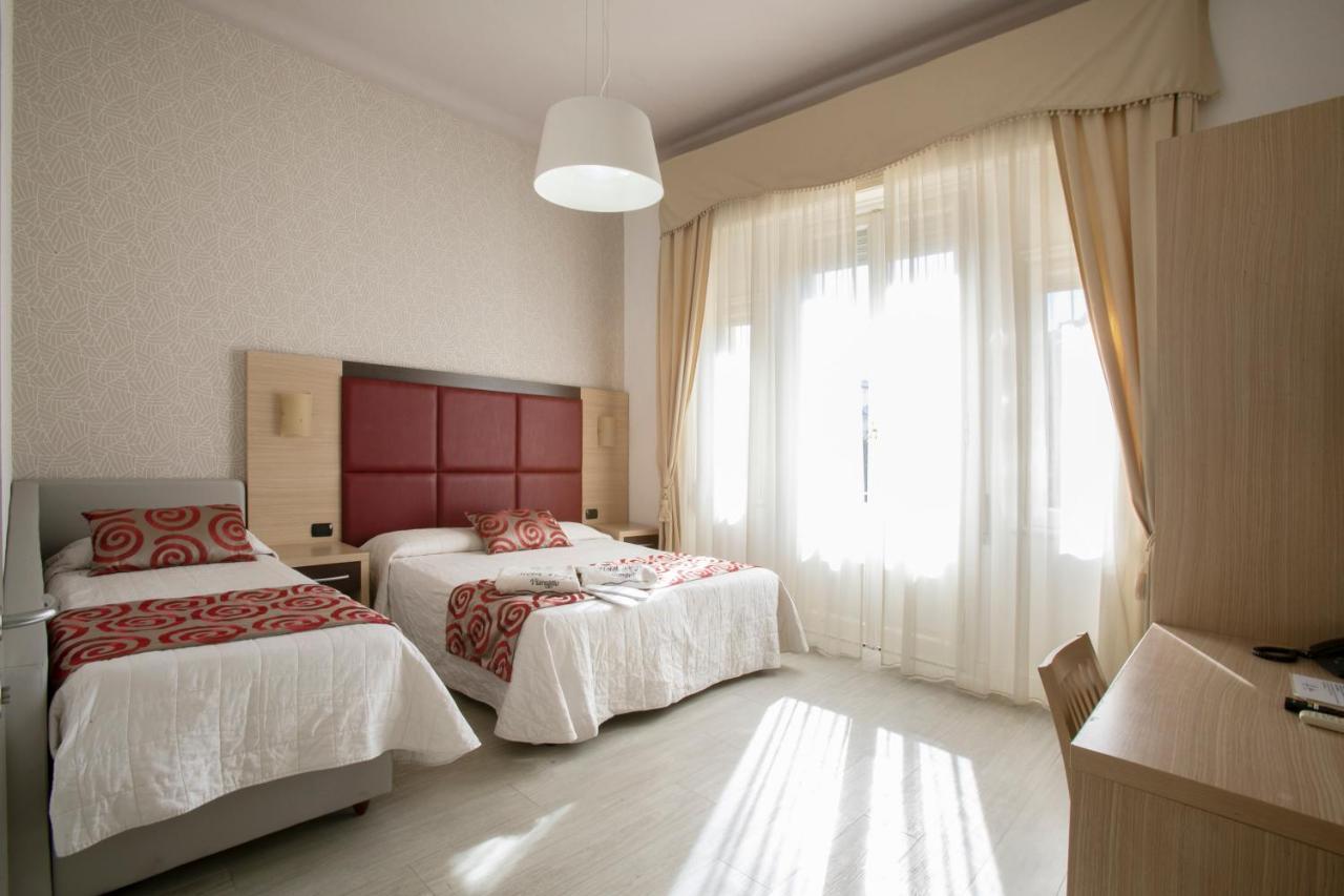 Hotel Playa ヴィアレッジョ エクステリア 写真
