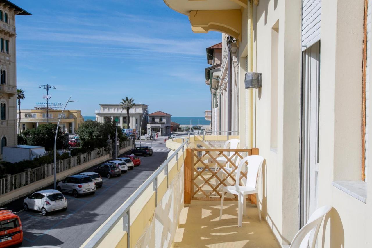 Hotel Playa ヴィアレッジョ エクステリア 写真