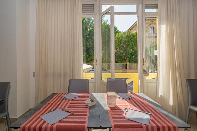 Hotel Playa ヴィアレッジョ エクステリア 写真