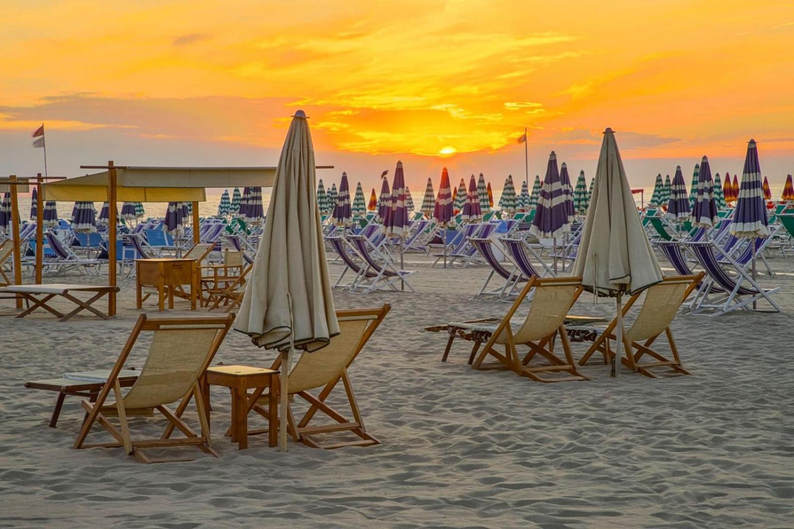 Hotel Playa ヴィアレッジョ エクステリア 写真